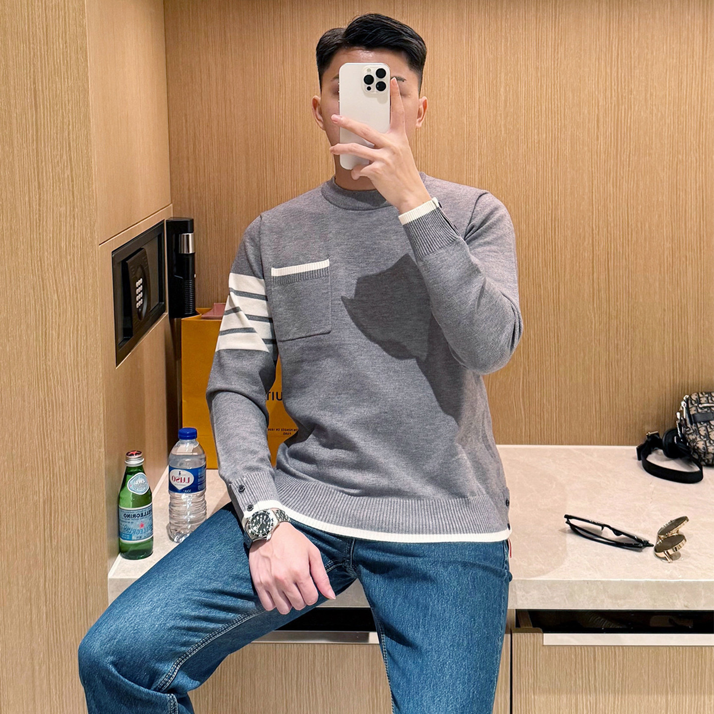 yomobrother轻奢衣服男款休闲针织衫 时尚复古杠条拼色圆领毛衣男