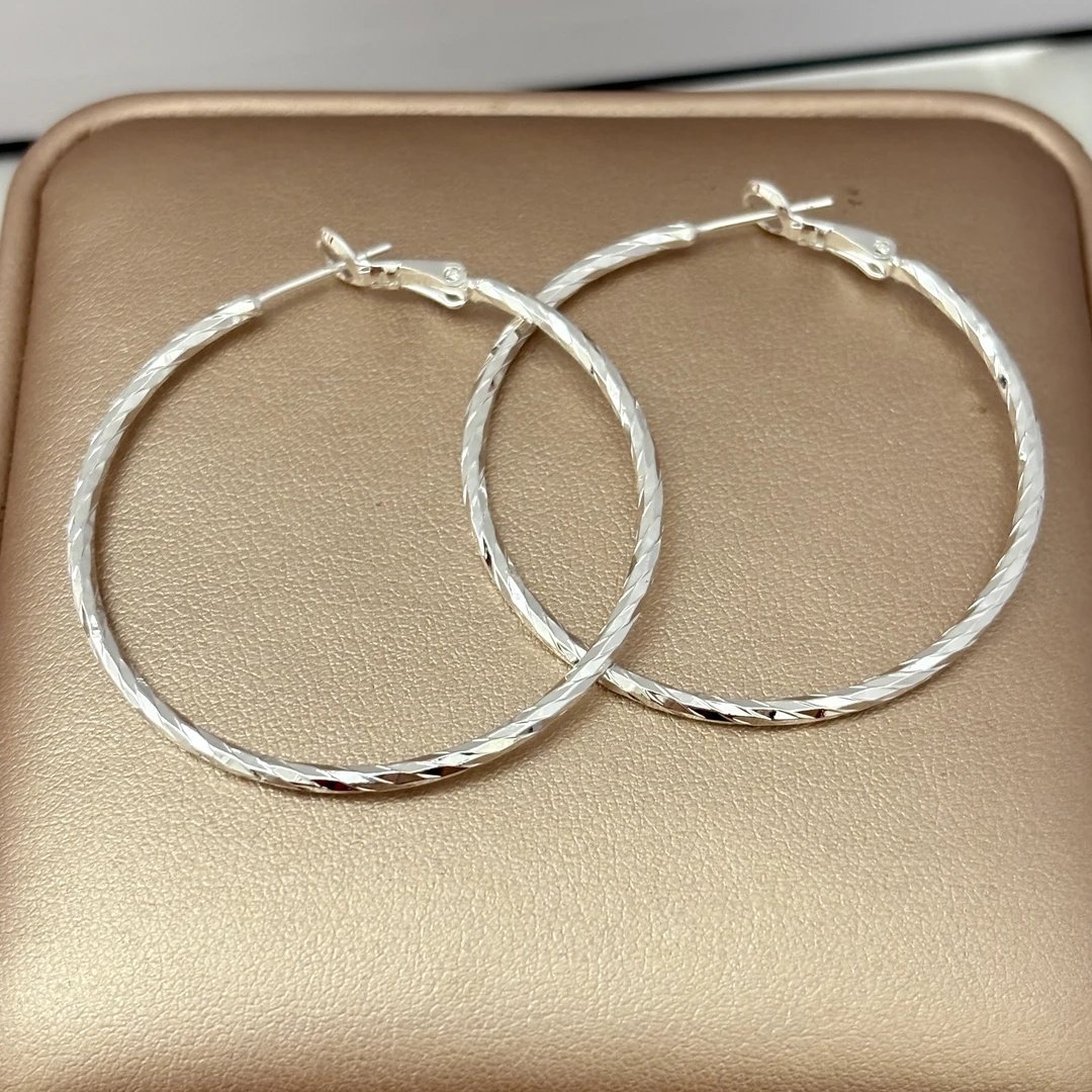 2026新款爆款耳圈素圈时尚百搭高级感大耳扣简约经典耳夹气质耳饰,饰品/流行首饰/时尚饰品新,银饰耳饰,淘宝优惠券,粉丝福利购,淘宝优惠卷