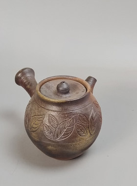 日本备前烧横手急须茶壶。未使用品。不带箱。