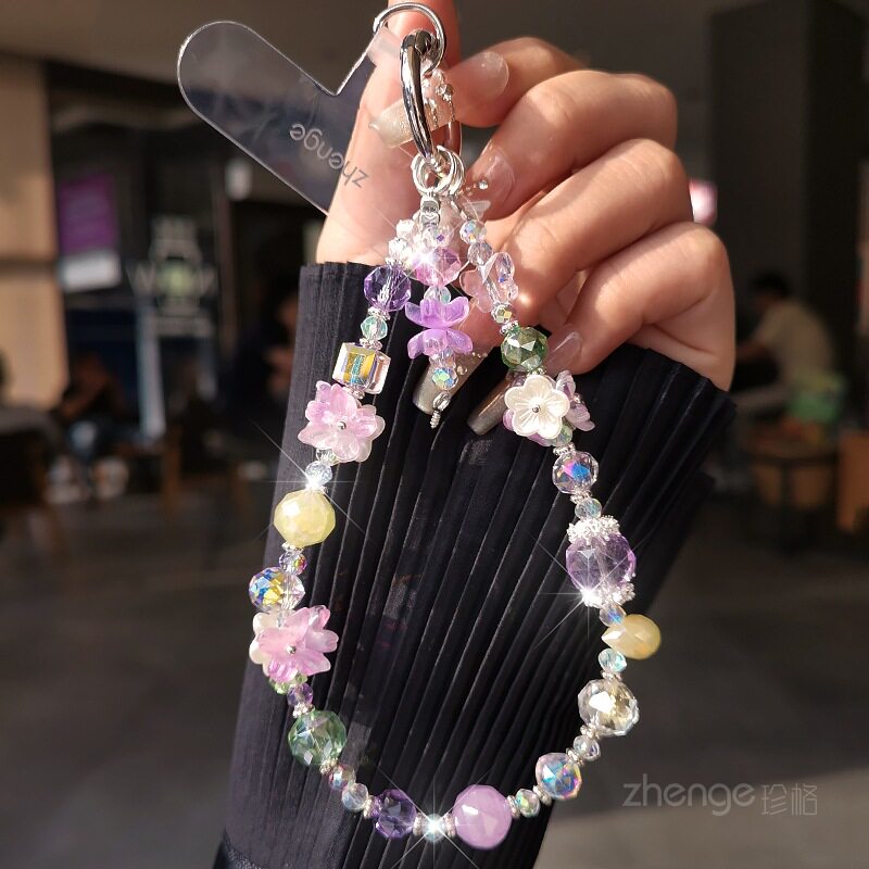 精致水晶花朵串珠手机链挂件ins女时尚手腕吊坠饰挂包包钥匙小众高级感户外旅游行防丢手提链壳手机挂绳新品