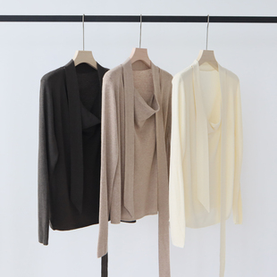 设计感带飘带围巾羊毛混纺针织衫女早秋薄款套头上衣法式交叠荡领