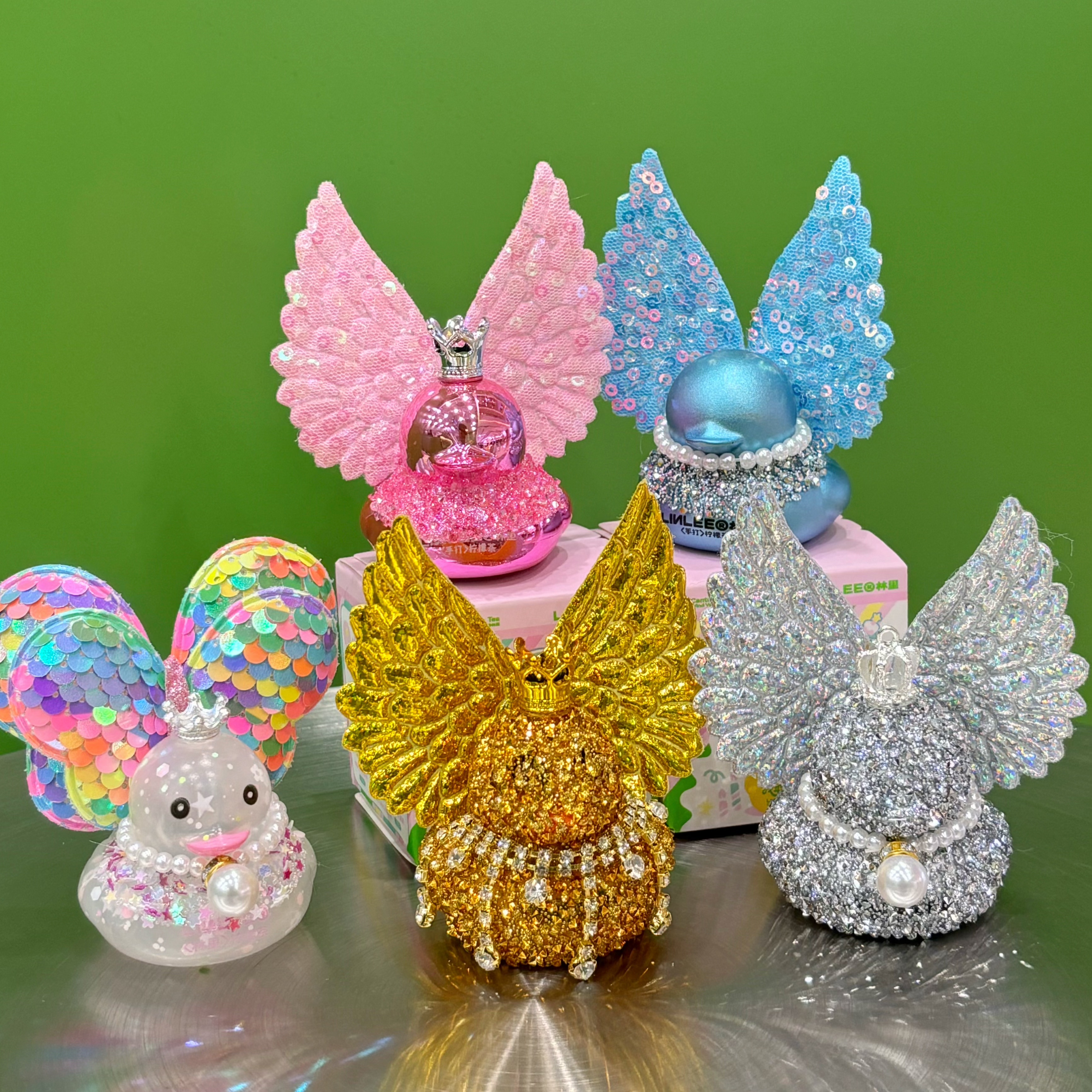 新款闪闪鸭buling满钻天使鸭鸭摆件创意diy装饰品周边车载,模玩/动漫/周边/娃圈三坑/桌游,艺术潮玩衍生品/展览衍生品/周边,淘宝优惠券,粉丝福利购,淘宝优惠卷