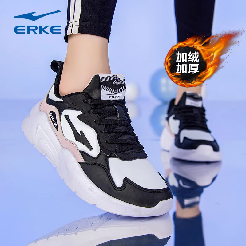 鸿星尔克皮面加绒跑步鞋休闲鞋女