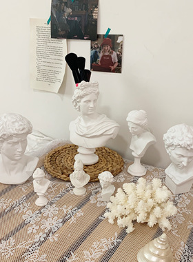 ins希腊人物雕像拍摄桌面摆件