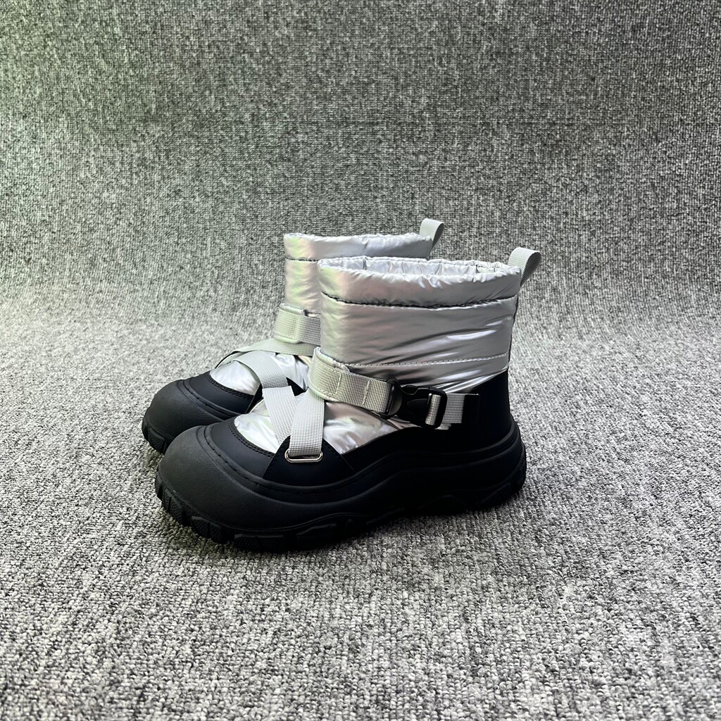 断码新款雪地靴女秋冬季耐磨防滑防撞加绒保暖靴时尚舒适户外短靴