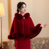 酒红色新娘敬酒服旗袍订婚礼服披肩婚纱外搭秋冬结婚保暖外披斗篷