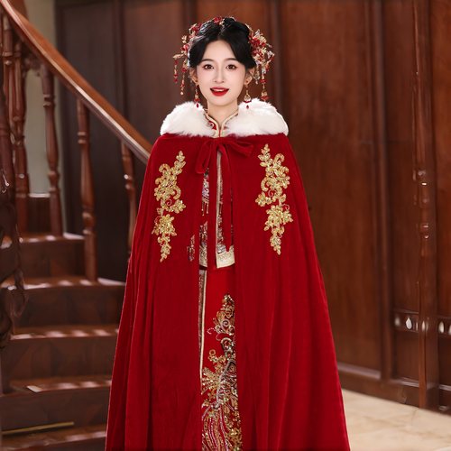 秀禾服红色新娘中式婚礼毛披肩
