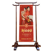 挂画展示架婚纱影楼海报架售楼迎宾路引实木移动落地架门型广告架