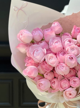 稀有多头草莓杏仁饼玫瑰鲜花鲜切花云南基地直发生日花束真花顺丰