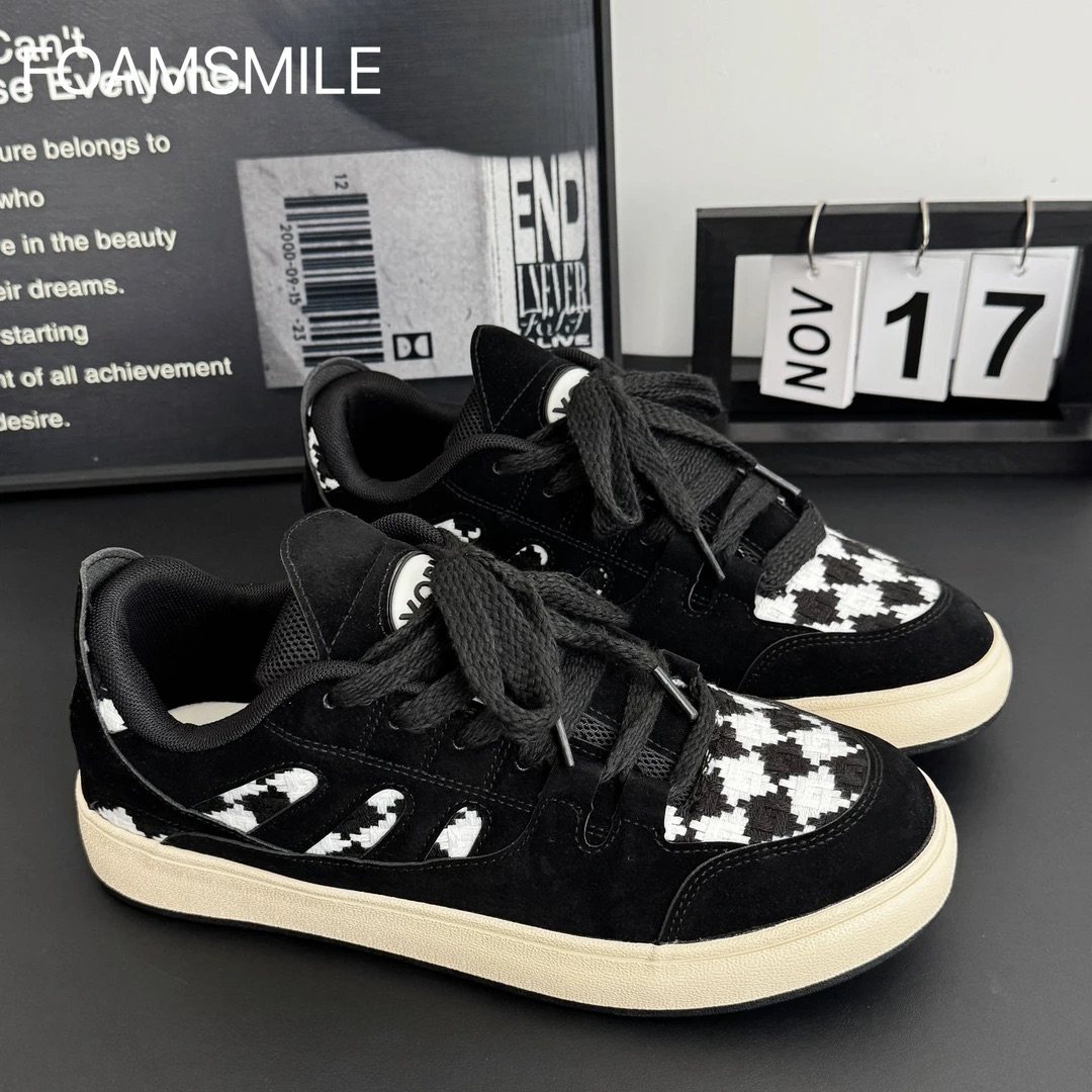 2026冬季新款帅气滑板鞋青少年休闲百搭运动板鞋小众黑白格潮鞋子,流行男鞋,休闲板鞋,淘宝优惠券,粉丝福利购,淘宝优惠卷