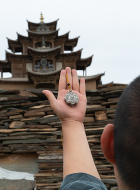 925纯银吉祥八宝嘎乌盒