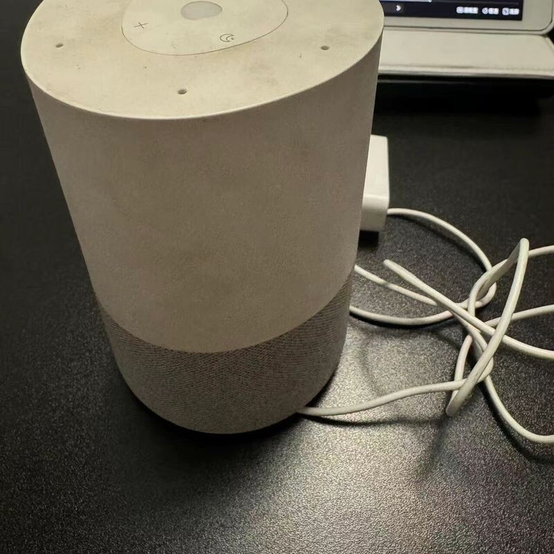 议价出海尔蓝牙音箱,功能正常,支持蓝牙连接,音质清晰,操作简