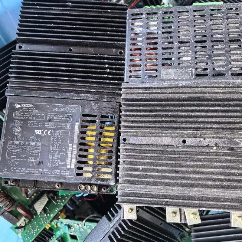 议价VICOR FlatPAC 系列 AC/DC 开关电源模块