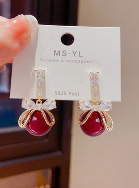 过年戴的红色耳环2024年秋冬新款潮耳钉甜美蝴蝶结耳饰抖音爆款