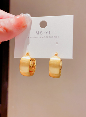 欧美法式磨砂拉丝金属耳环复古时尚高级感耳扣冷淡风简约百搭耳圈