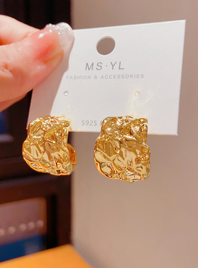 金属复古设计感小众法式耳环欧美搭配毛衣大衣耳钉秋冬新款潮耳饰