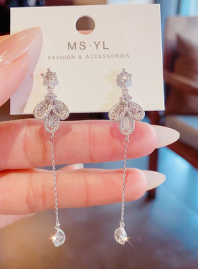 显脸小925银针锆石花朵流苏耳环长款水滴吊坠2026新款无耳洞耳夹