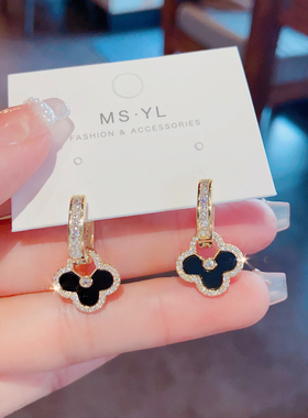 欧美大牌设计感黑色四叶草耳环2025新款爆款高级感耳圈可拆卸吊坠