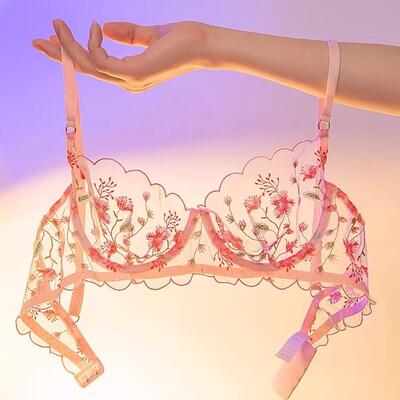 聚拢蕾丝大胸内衣显小防薄款下垂