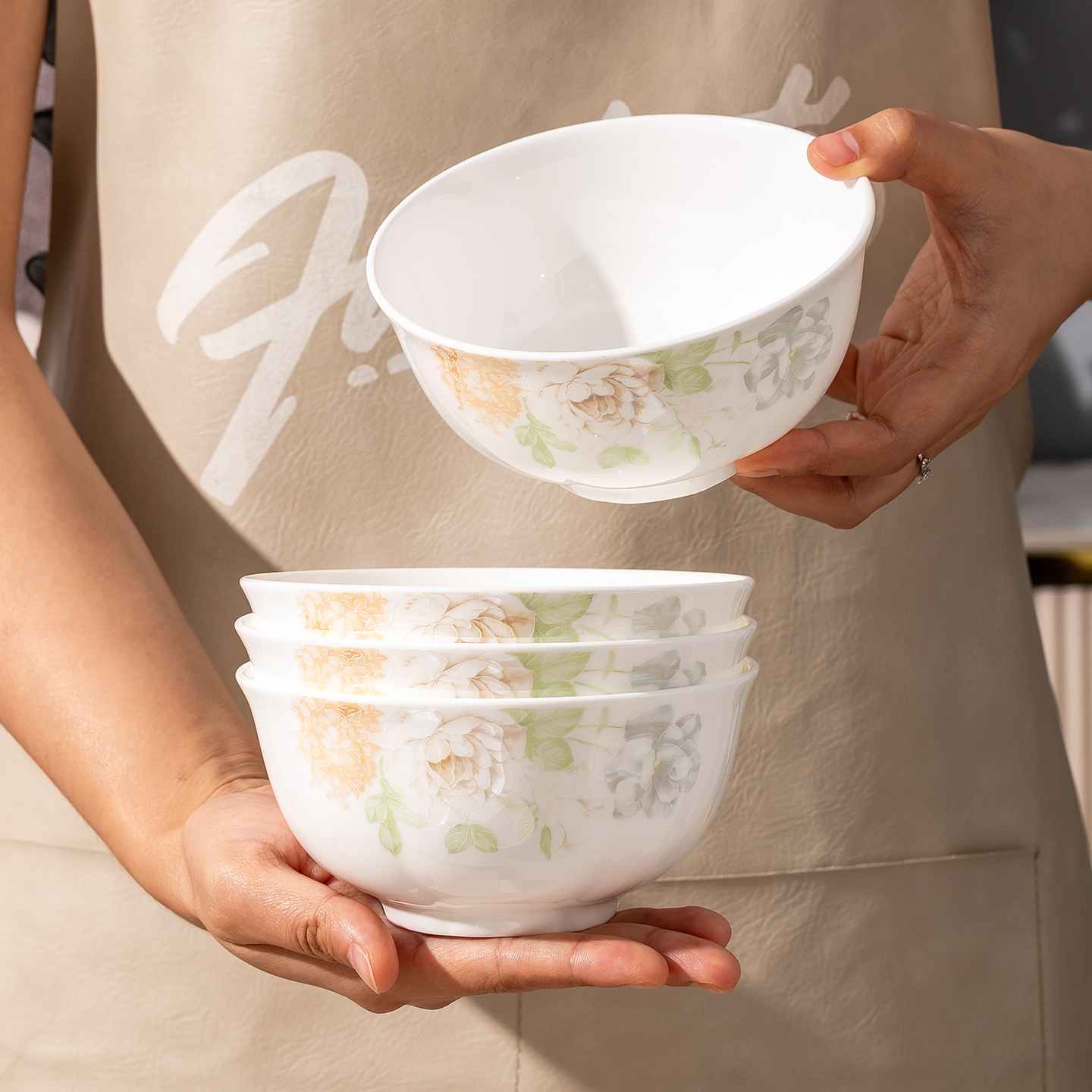 简约家用易清洗陶瓷饭碗