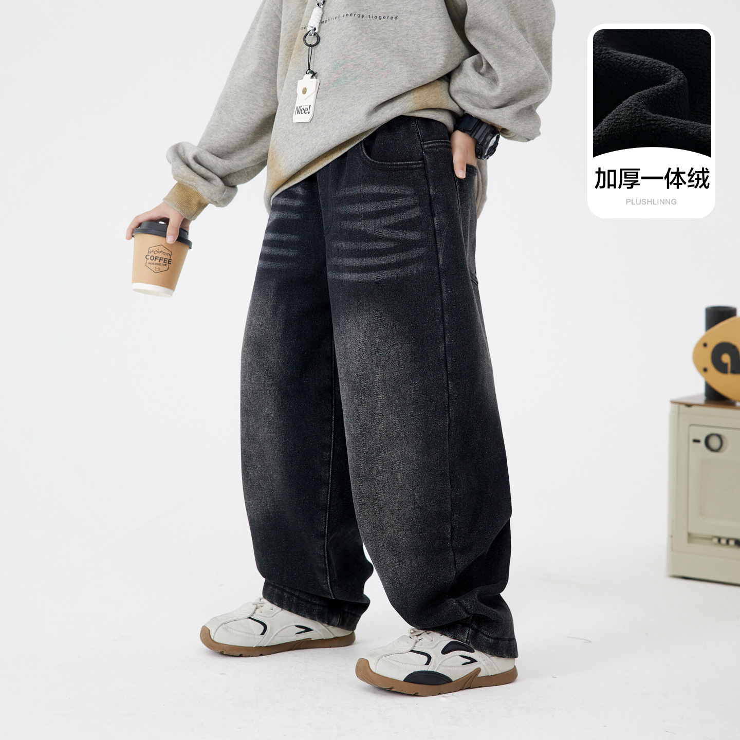 男大童秋冬黑色加绒直筒牛仔裤2025新男孩加厚宽松阔腿保暖休闲裤