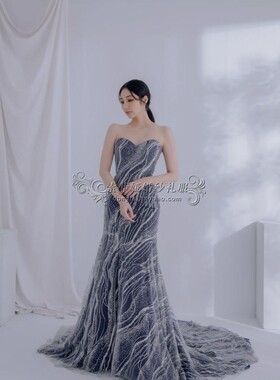 晚礼服定制高端2022秋季新款蓝色亮片鱼尾修身妈妈装抹胸显瘦女士
