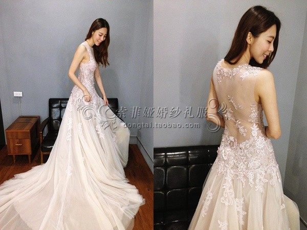 定制2019春夏季婚纱藕色V领镂空蕾丝A摆拖尾唯美露背修身显瘦婚纱