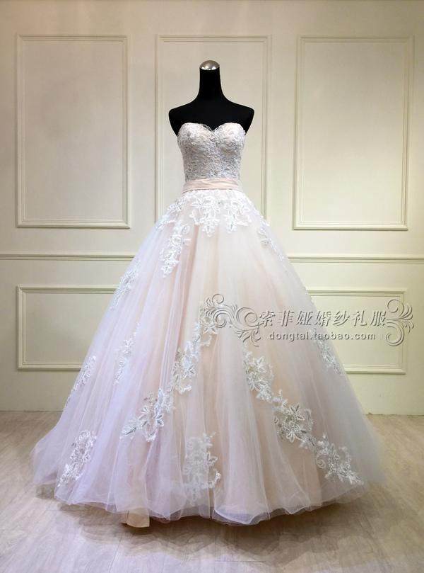 高端定制 秋季新款惊爆人气甜美肉粉A字裙色彩婚纱伴娘服外拍礼服在类目 女装/女士精品, 婚纱/旗袍/礼服, 婚纱中 - 来自Buy2taobao.com提供专业的淘宝代购服务