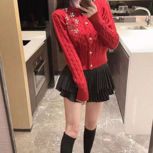 LXYG小香风红色爱心纽扣重工镶钻字母短款针织开衫外套秋冬毛衣潮