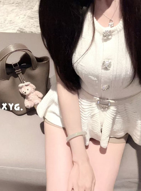 LXYG2025夏设计感收腰荷叶边钻扣腰带冰丝无袖针织开衫修身背心女