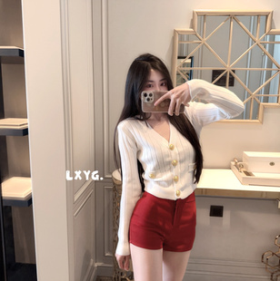 显瘦短款 修身 上衣 针织开衫 LXYG711巴家轻奢金扣小香风V领垫肩长袖