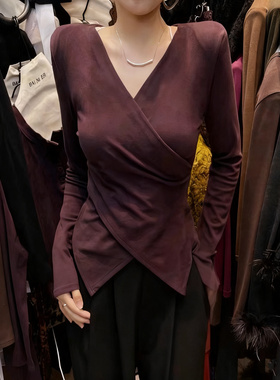 BAI NI ER2025秋冬交叉褶皱长袖磨毛打底衫女V领别致外穿收腰上衣