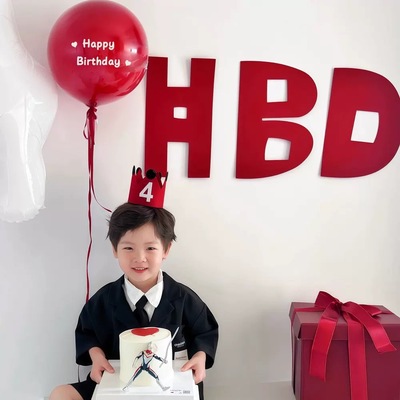 ins风红色HBD字母背景墙男孩女孩