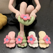 ins花朵踩屎感拖鞋 一字凉拖三亚旅游沙滩鞋 女外穿2026年新款 韩版