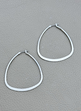 白色方形素圈耳环欧美夸张大耳饰轻奢高级感新款爆款个性气质耳钉