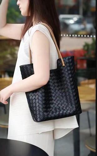 时尚编织大容量单肩手提真皮包