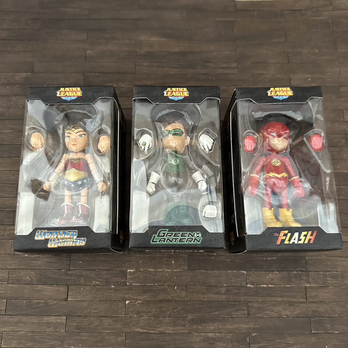 绿灯侠神奇女侠玩具模型