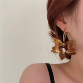 冷淡风气质港风小众夸张耳饰 复古亚克力花朵耳环 温柔奶咖色 法式