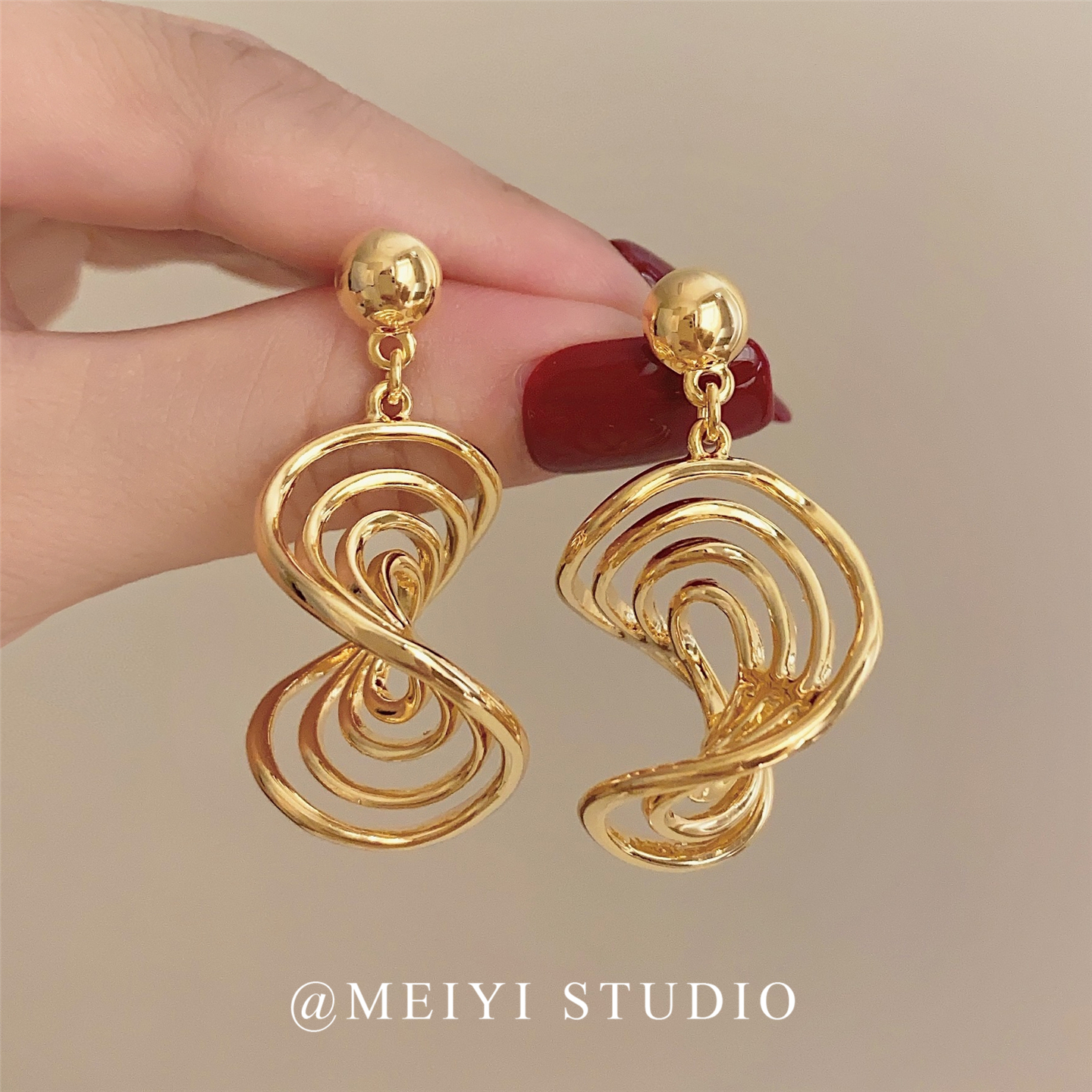 舞曲~欧美爆款金属螺旋镂空吊坠耳环 冷淡发显脸小出片个性耳饰品