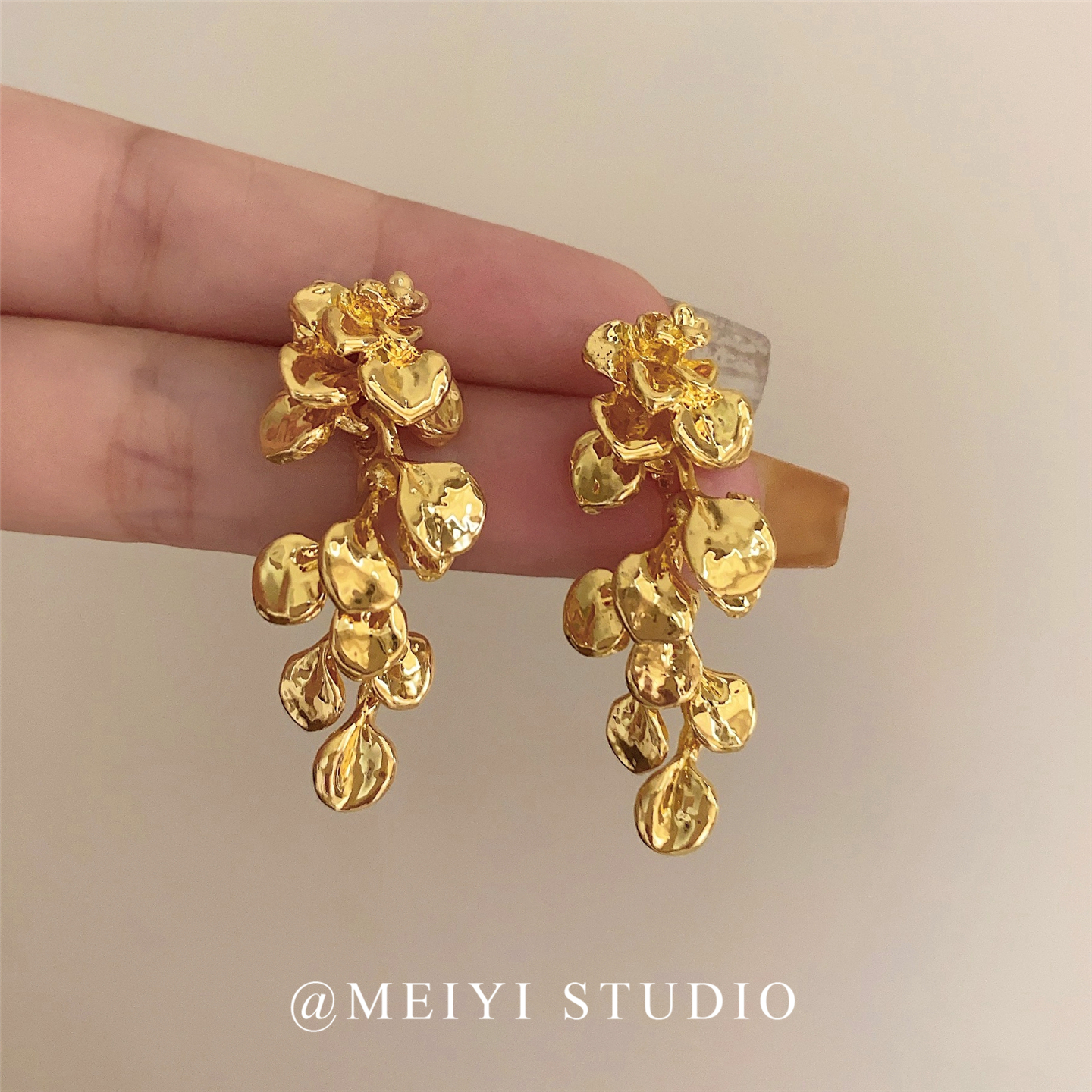 木棉花日记~法式复古金属叶子流苏花朵耳钉 高级感新中式时髦耳环