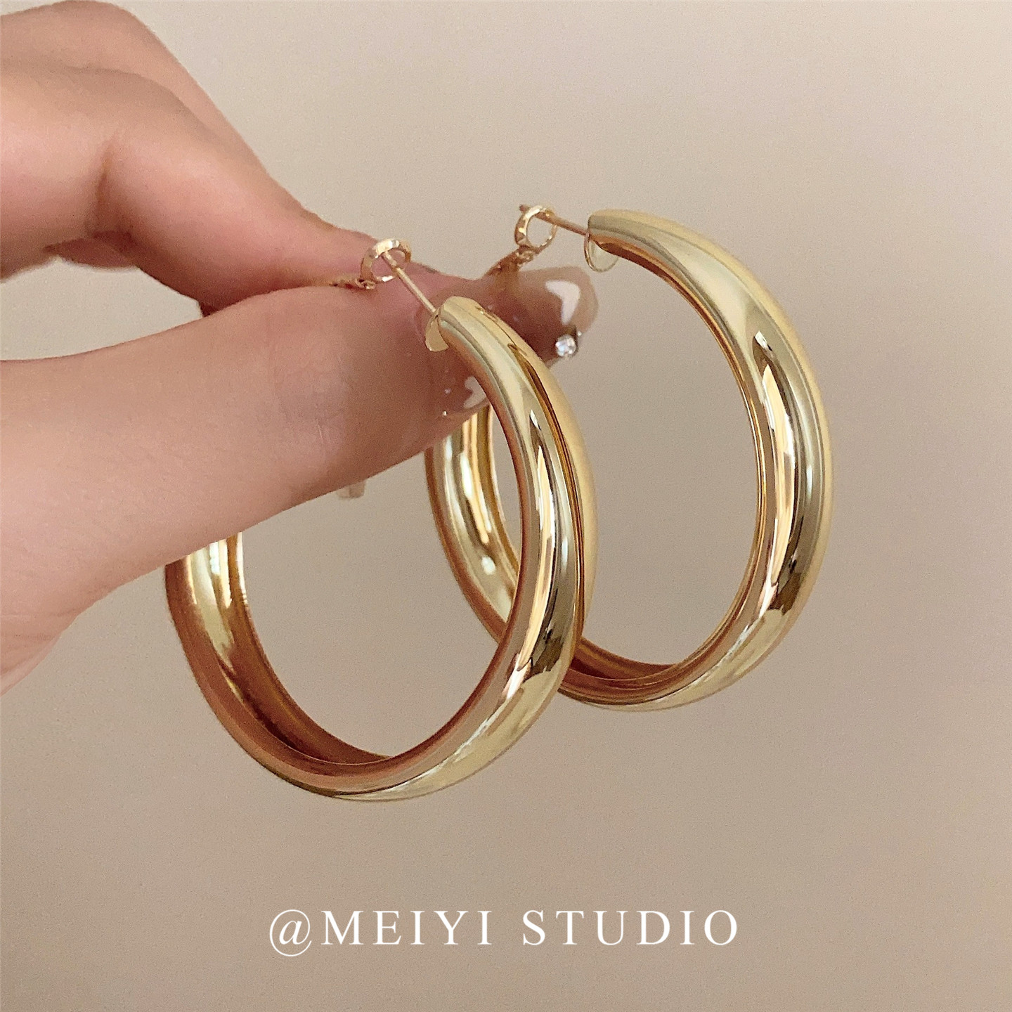 法式韵调~慵懒ins光面金属气质极简耳圈 冷淡风夸张复古时尚耳环,饰品/流行首饰/时尚饰品新,耳环,淘宝优惠券,粉丝福利购,淘宝优惠卷