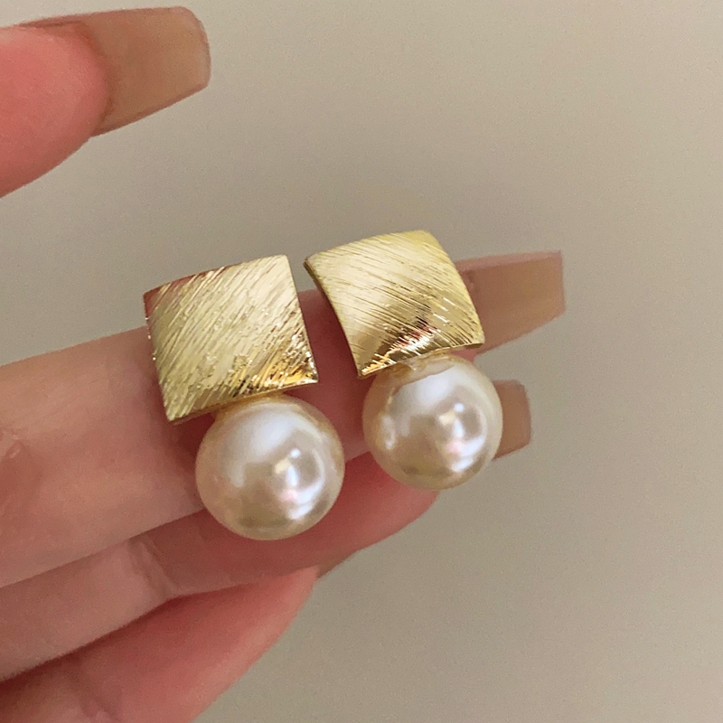 MEIYIJEJORY日韩合金树脂女耳环