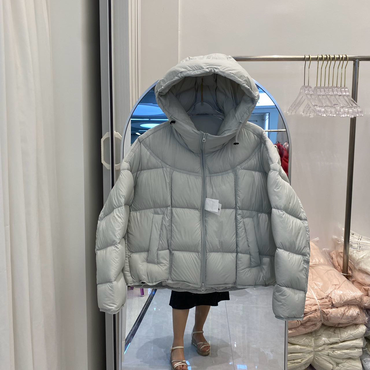 2026冬季新款龟背连帽云朵泡芙90白鸭绒羽绒服女装面包服显瘦外套