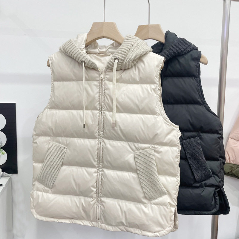 【伊晨】24冬平湖羽绒马甲女短款针织连帽拼接马夹羽绒服背心外套
