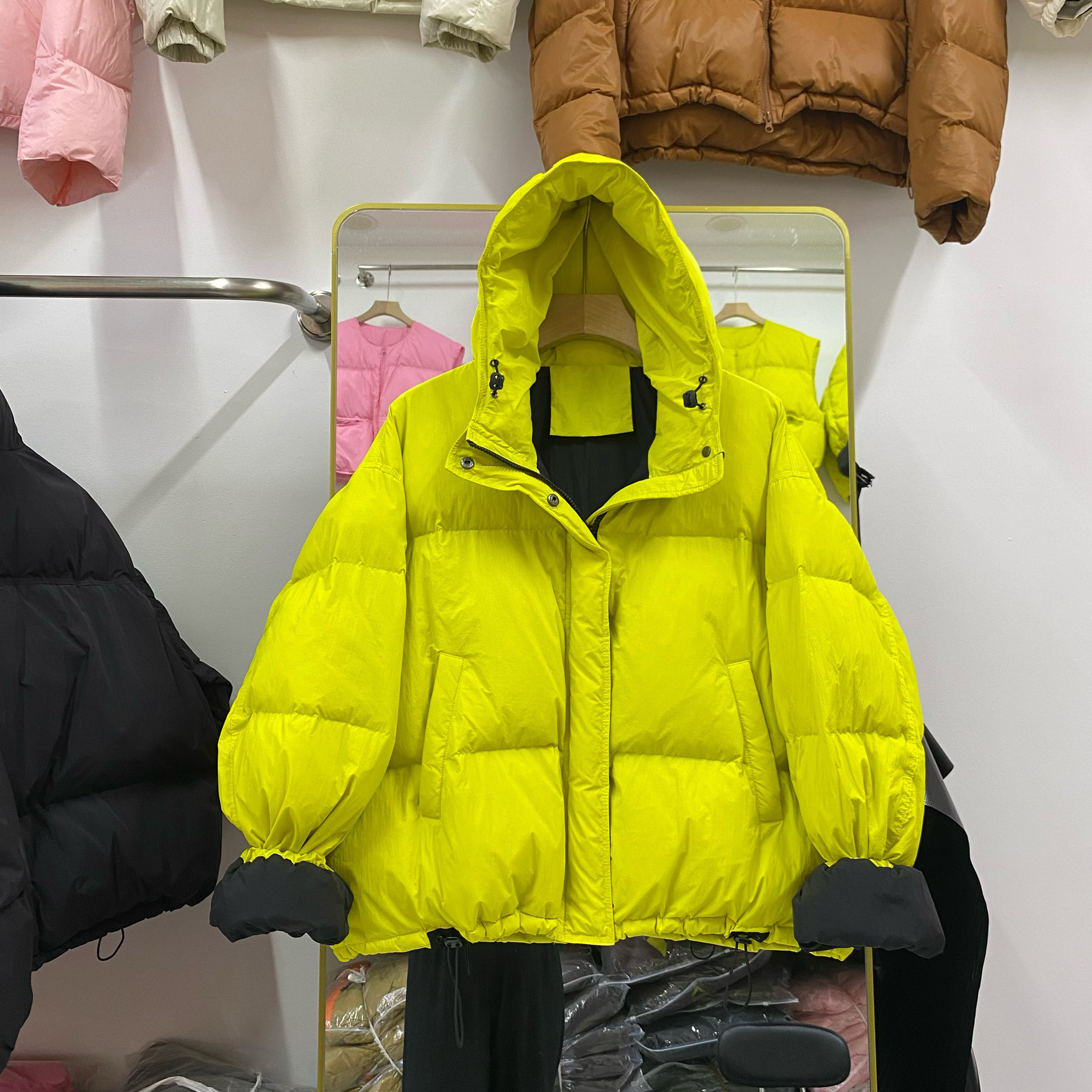 撞色羽绒服女装短款连帽宽松加厚