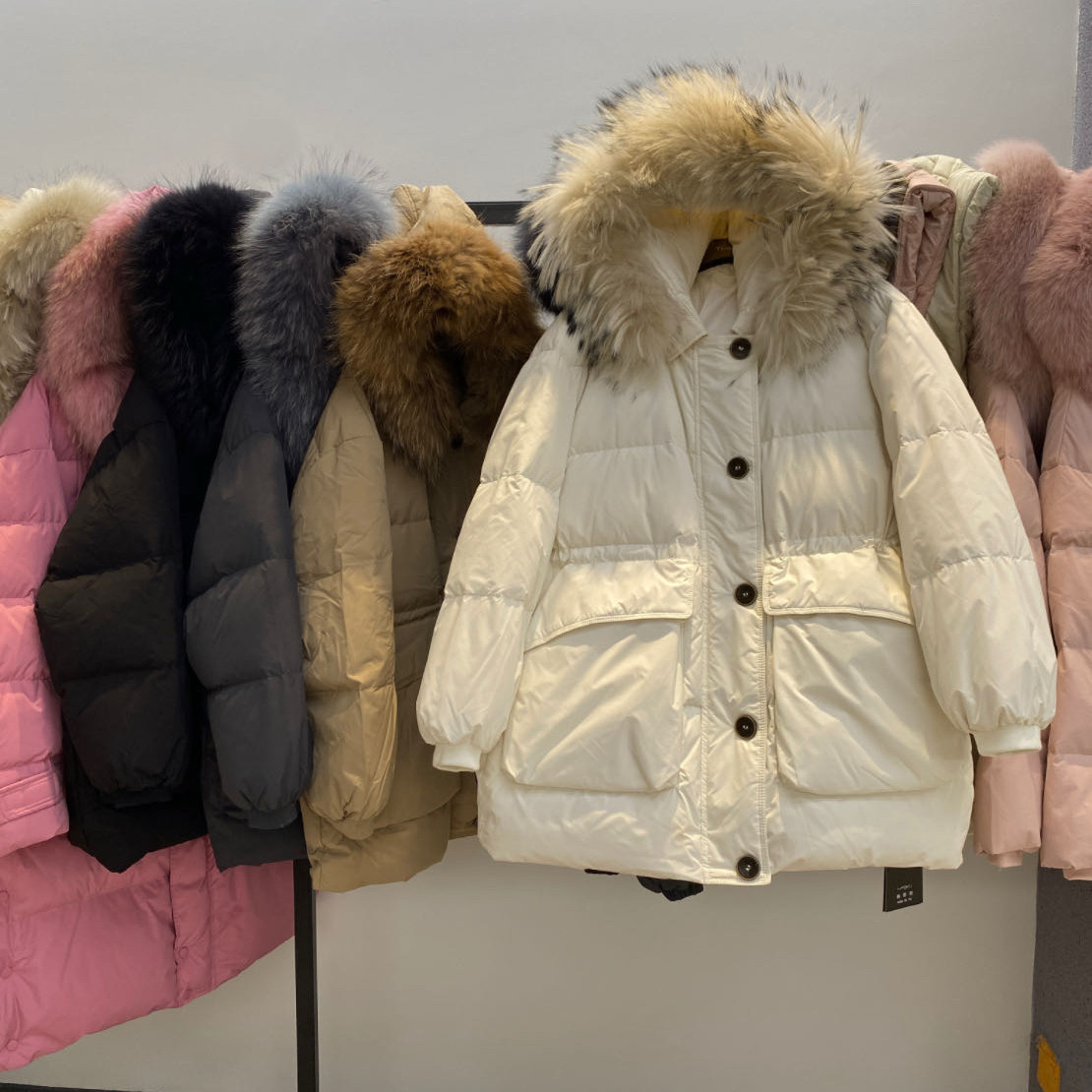 韩版羽绒服女中长款连帽2026新款冬收腰保暖小个子加厚外套真毛领