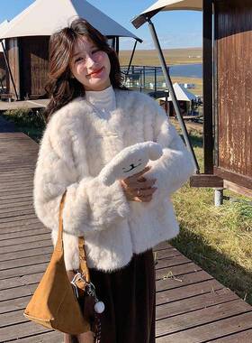 小米白色香风气毛茸茸外套女年冬季新款超瘦好看质显百D075-651搭