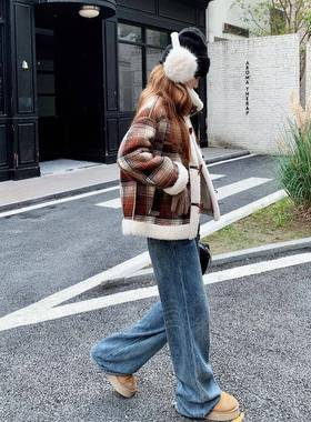 复古设计感撞色格体纹C182-988牛角扣仿皮毛一外女冬款轻熟加厚上