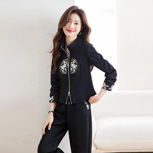 款 女士绣洋气减龄开衫 新式 套装 宽刺松 休中闲运动ZHAN2220时尚 秋装