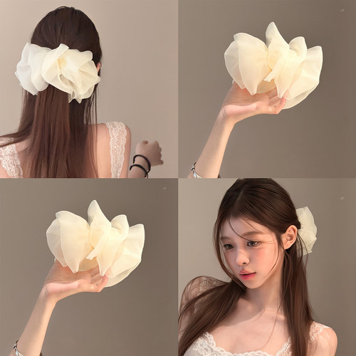 泡泡少女温柔云朵泡泡网纱香蕉夹